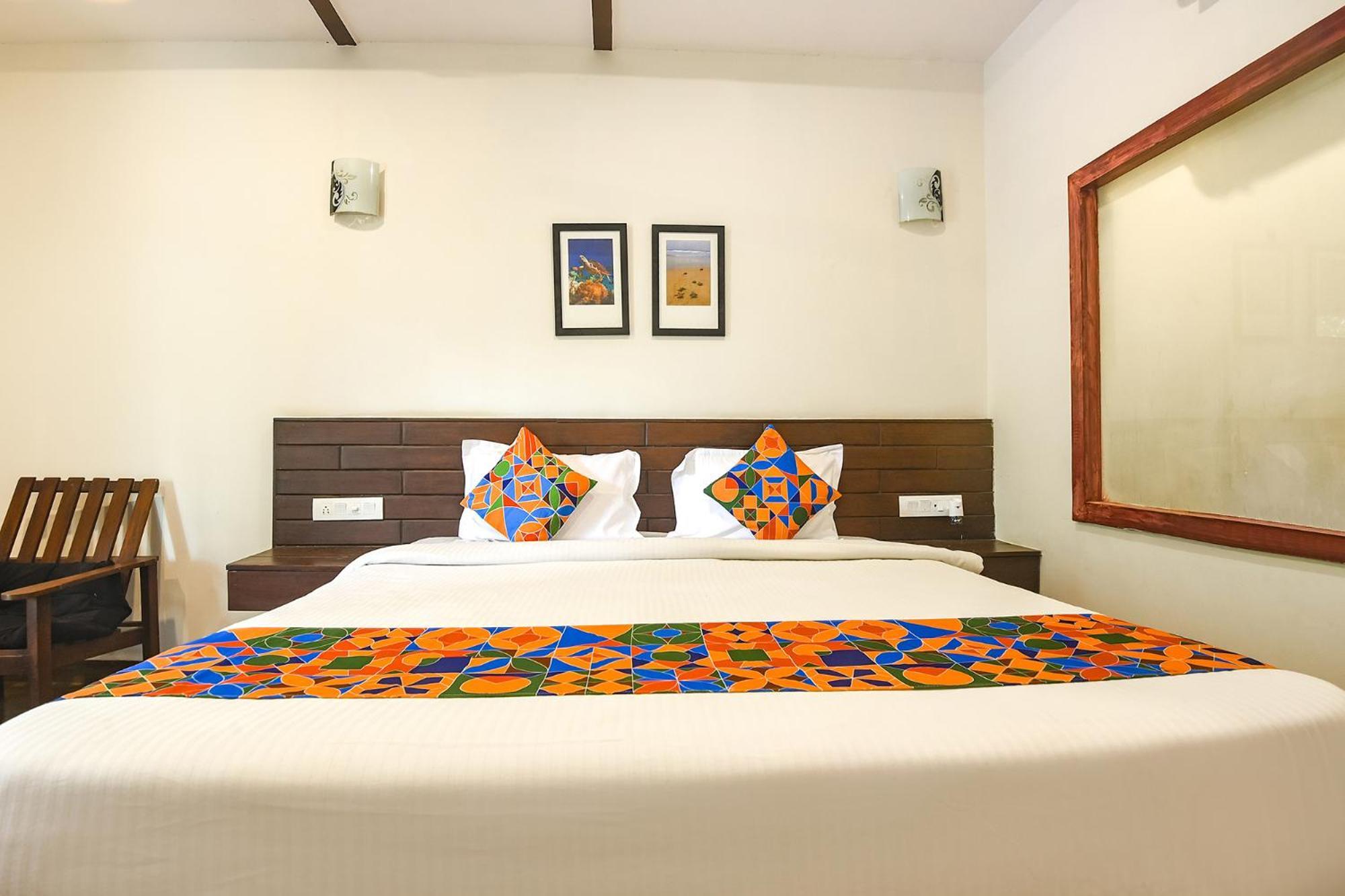 Fabhotel La Volga - Nr Morjim Beach 外观 照片